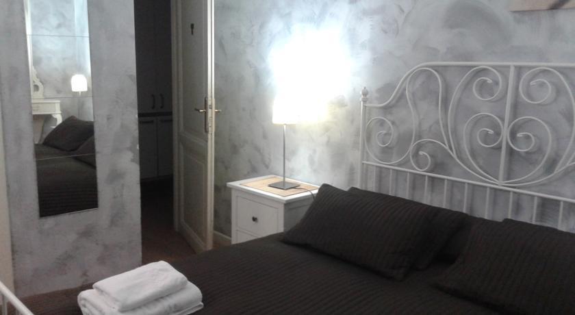 Hotel The Pope'S Window Roma Habitación foto